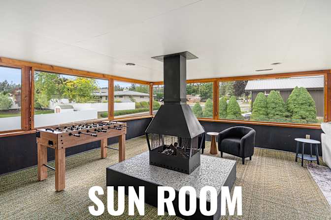 HomeCrew's room