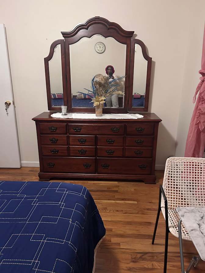 Venetia's room