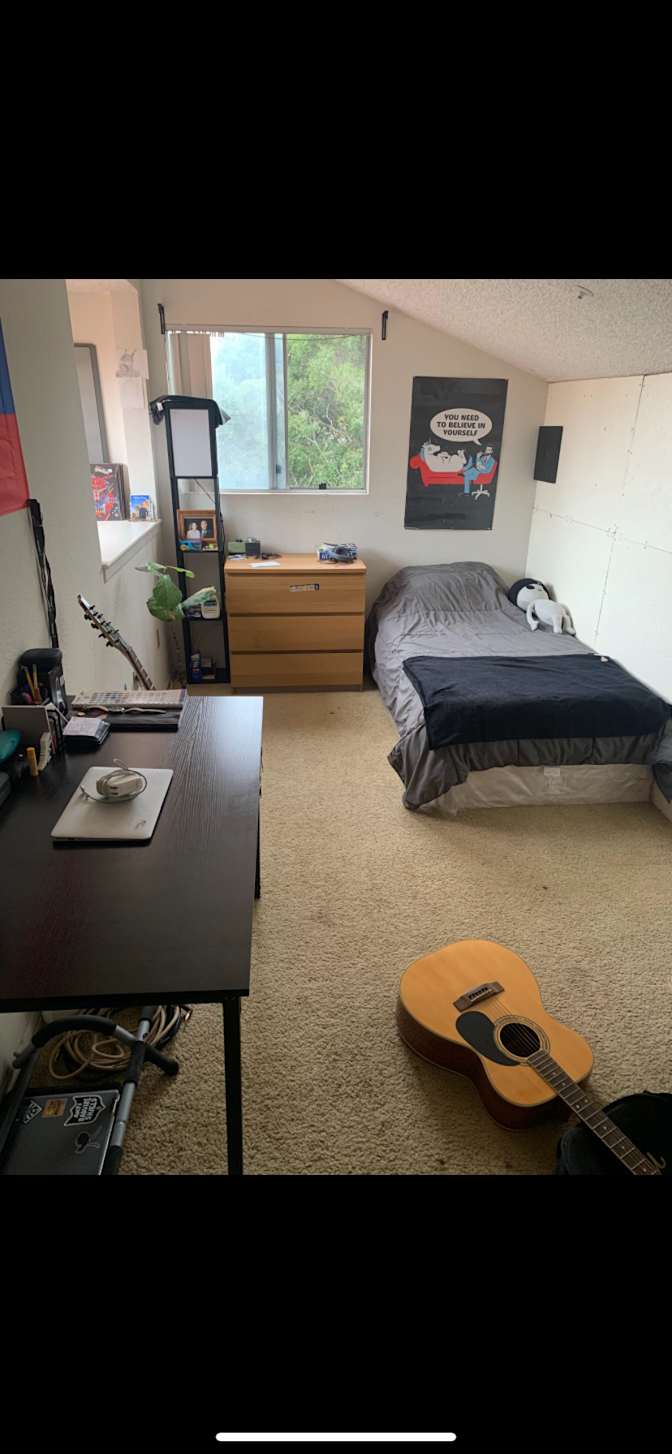 Juan 's room