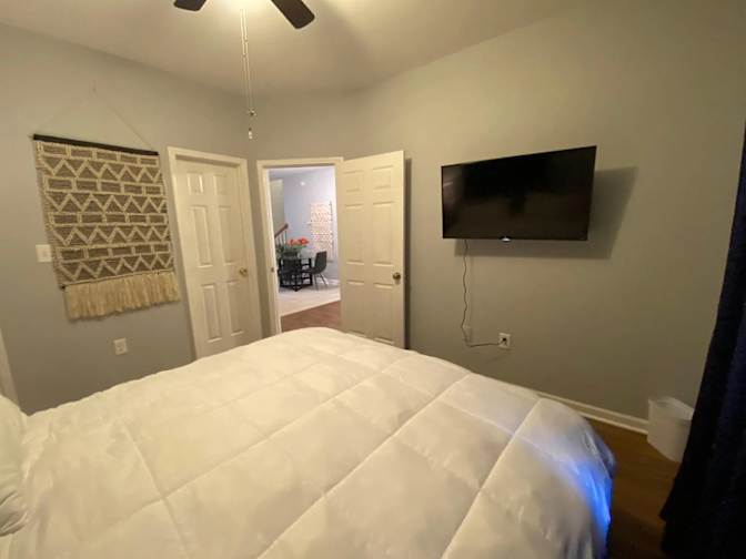 Alcove Rooms's room