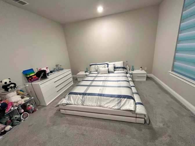 Noshad's room
