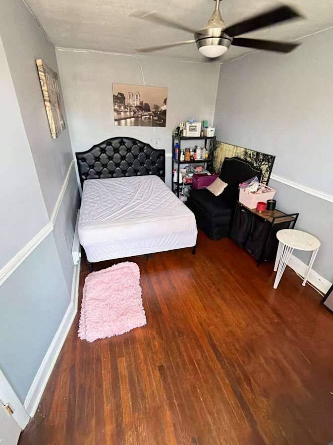 Chennylle Lewis's room