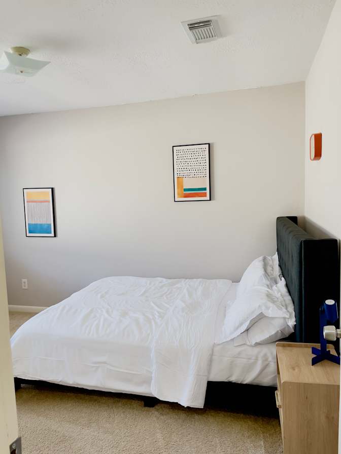 Noeline's room