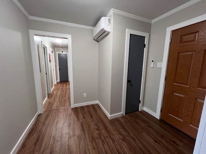 Darren Phillips's room
