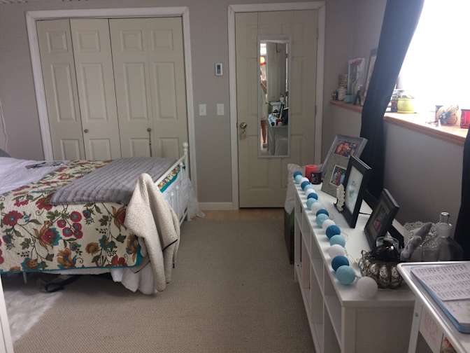 Awesome Roomate's room