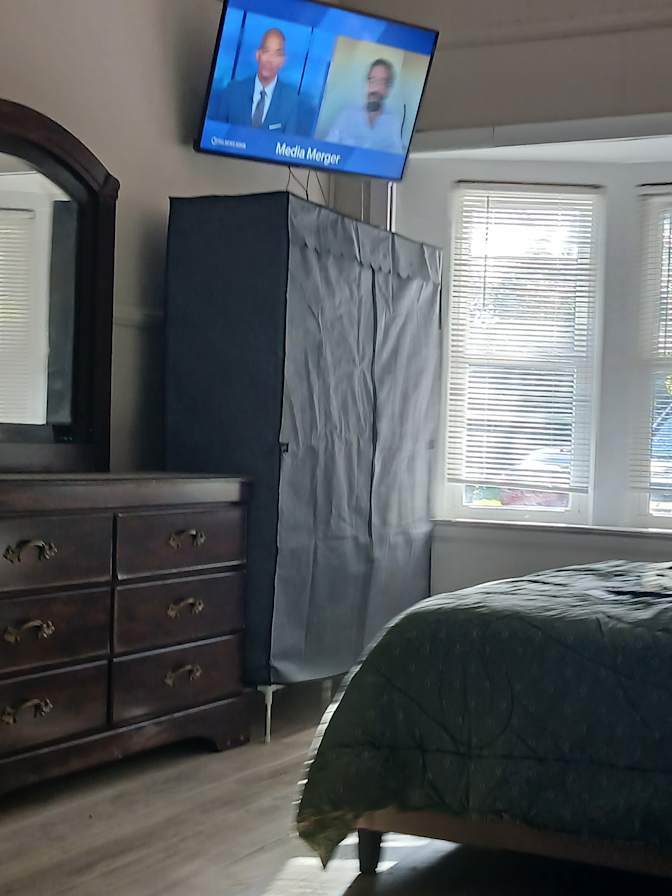 Larry's room