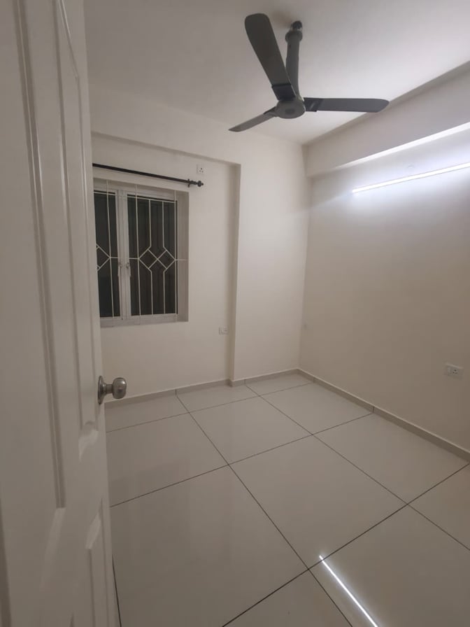 Ajai Thomas's room