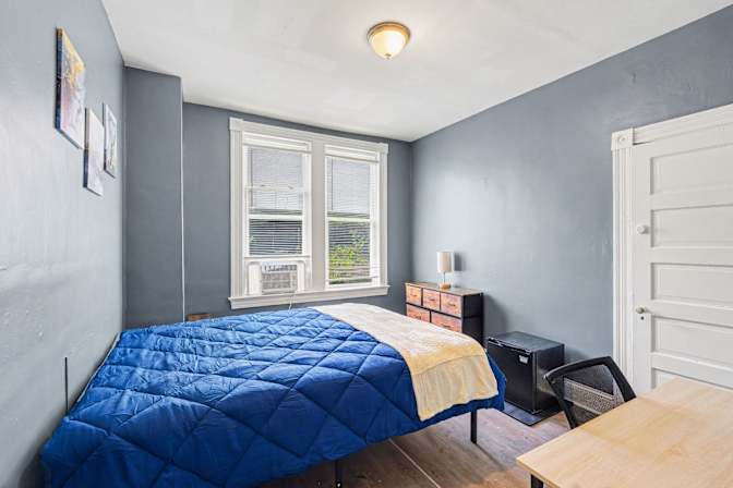 Jeniffer's room
