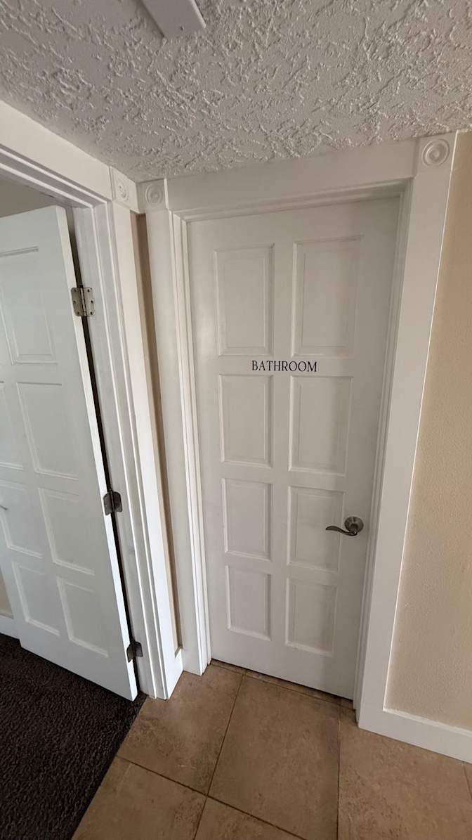 Thinh's room