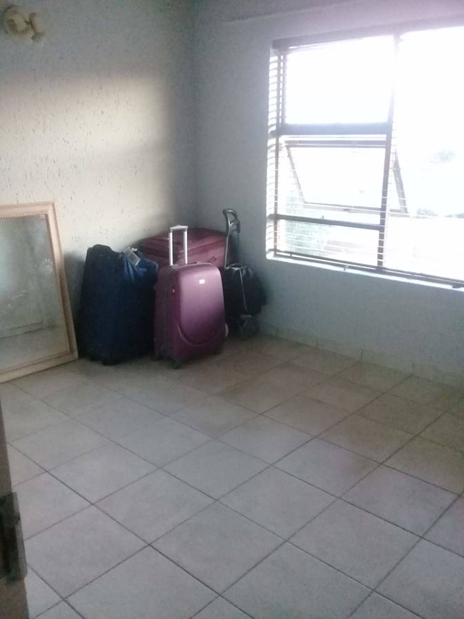 Zintle's room