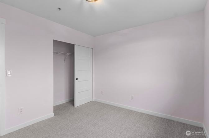 Gora's room