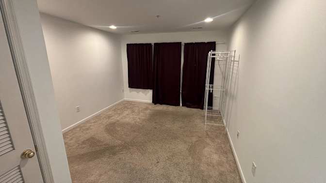 Jay Ash's room