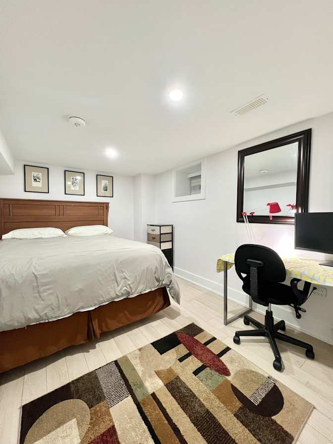 Mark Kay's room