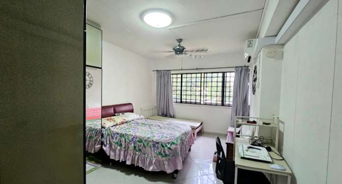 Bob's room