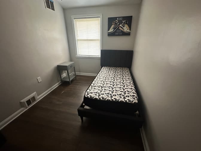 Destiny's room