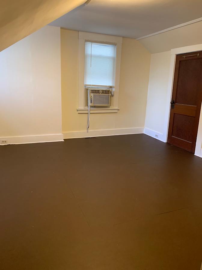 Staphin's room