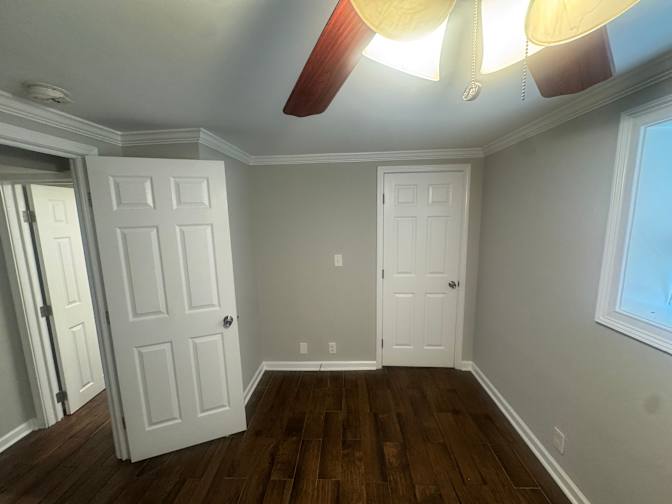 Alcove Rooms's room