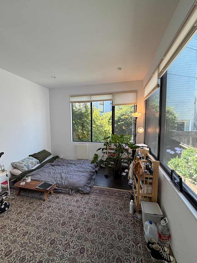 Lisa Lee's room