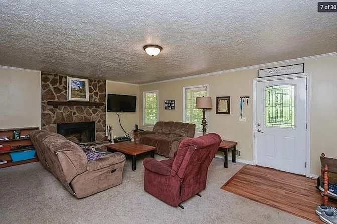 Alcove Rooms's room