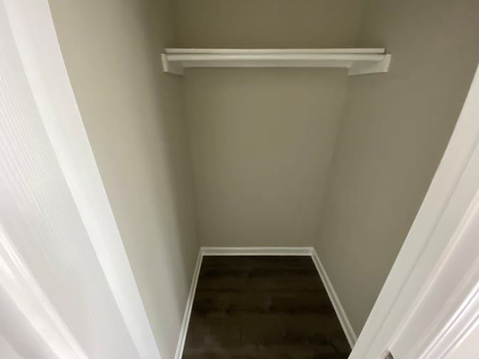 Alcove Rooms's room