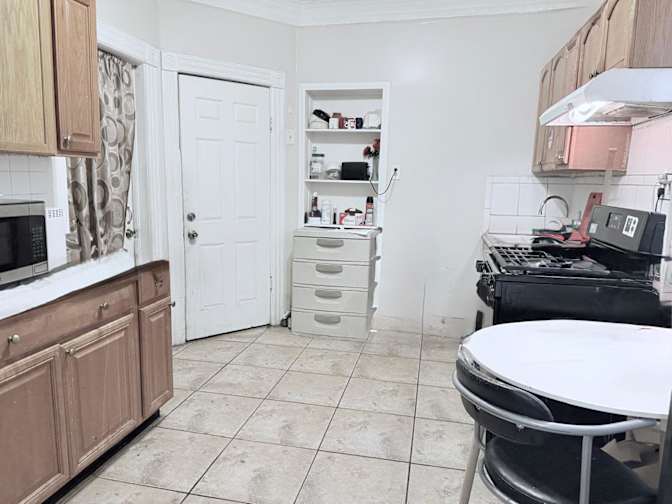 Sammy's room