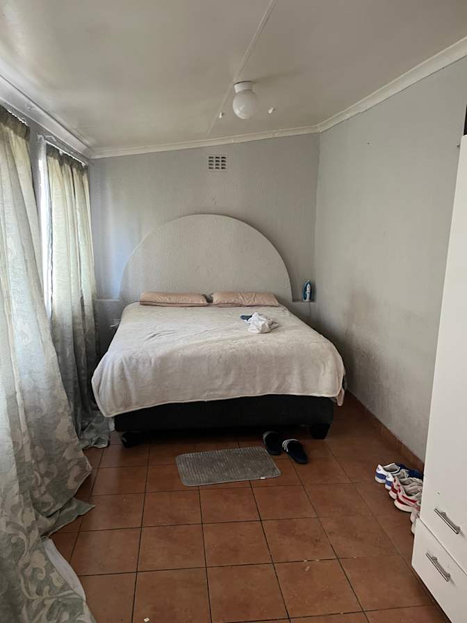 za one point's room