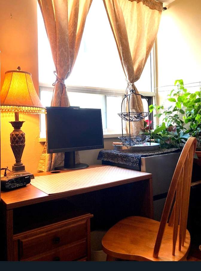 SALVADOR S's room