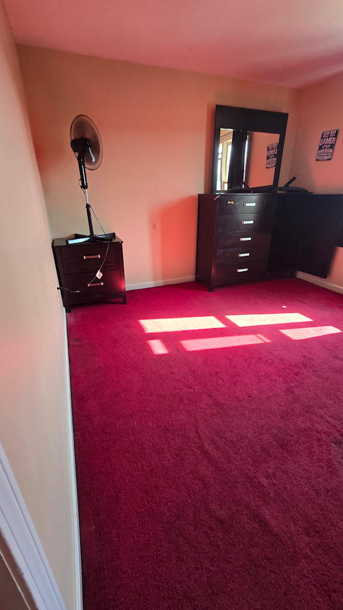 Juan's room