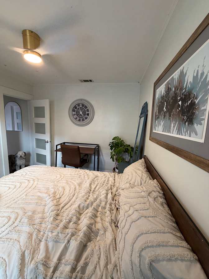 Diana's room