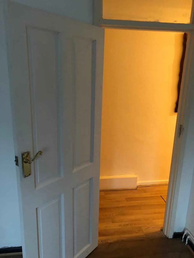 michael edwards's room