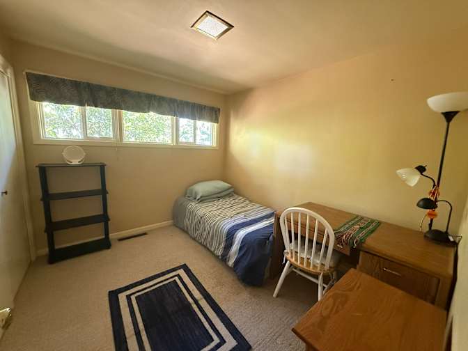 Shinta Muljani's room