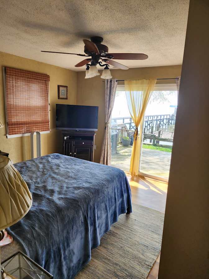 Shane Andarowski's room