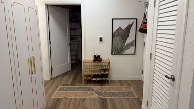 Nick L's room
