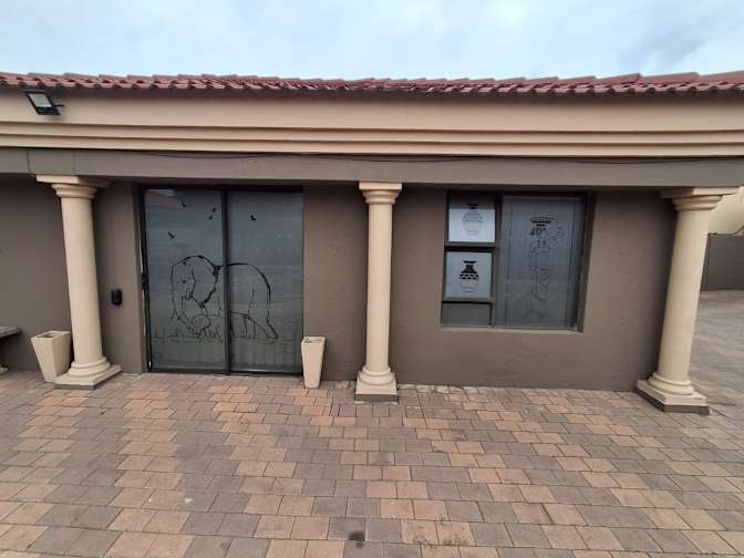 Palesa mokgakala's room