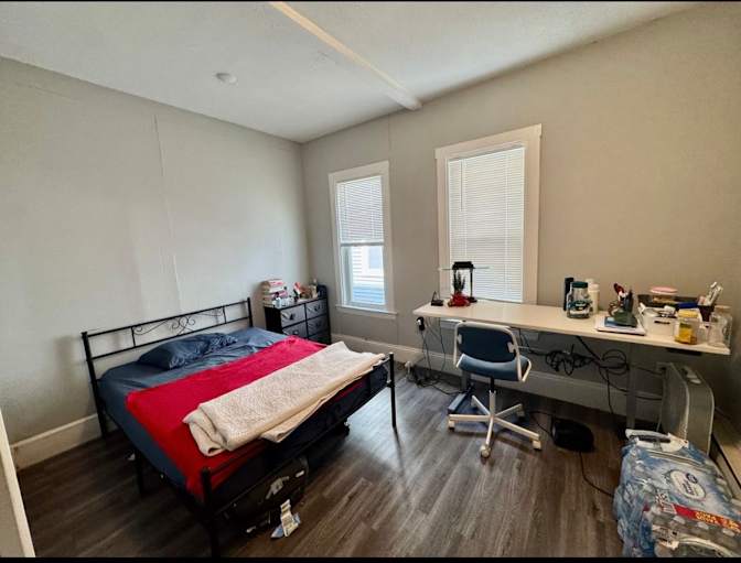 Aline's room