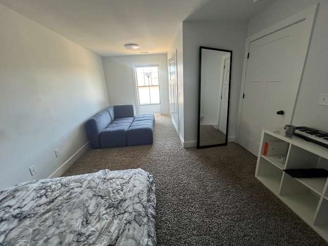 Iva's room
