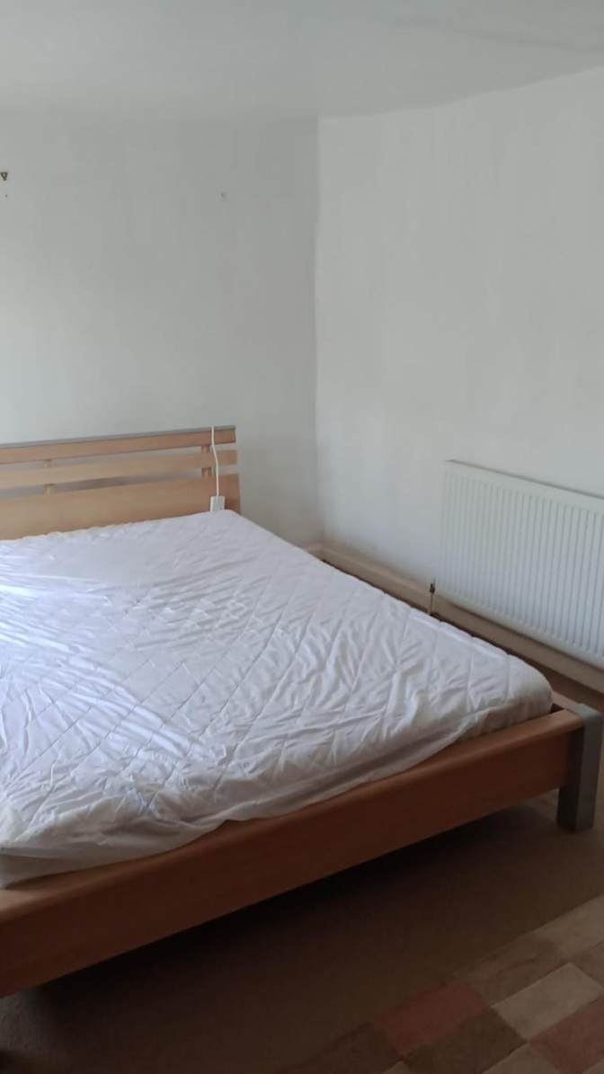 Dan's room