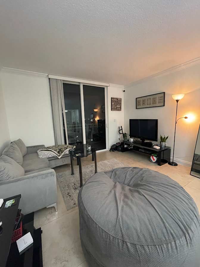 Andres Fierro's room