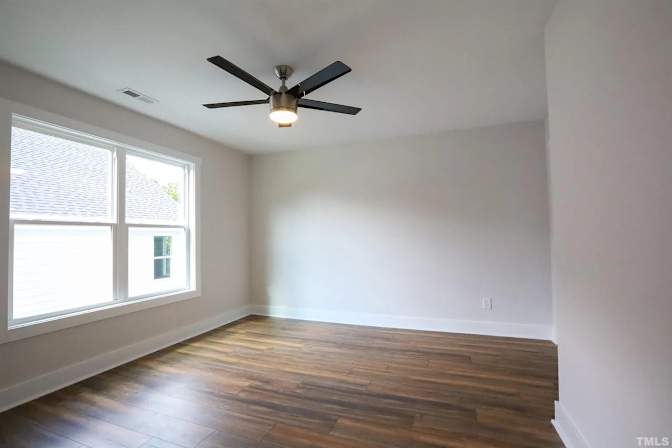 Alcove Rooms's room