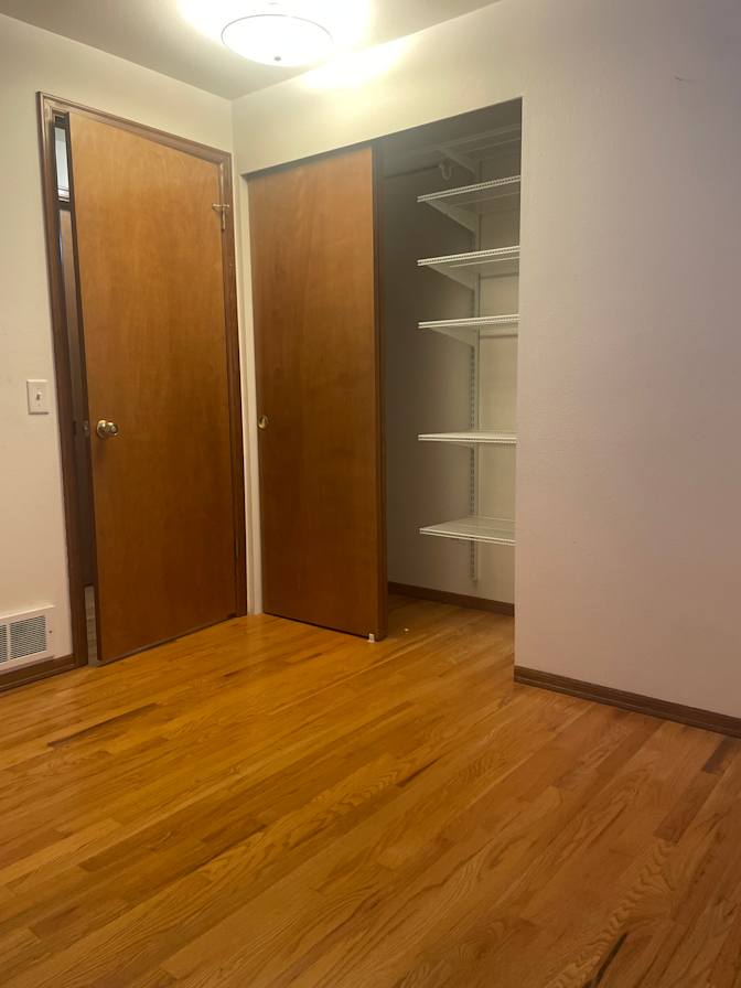 Os. C's room