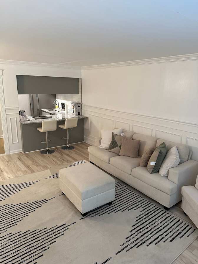 Suzanne's room