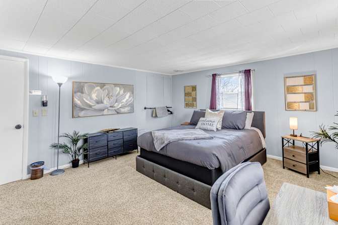 Crystal's room