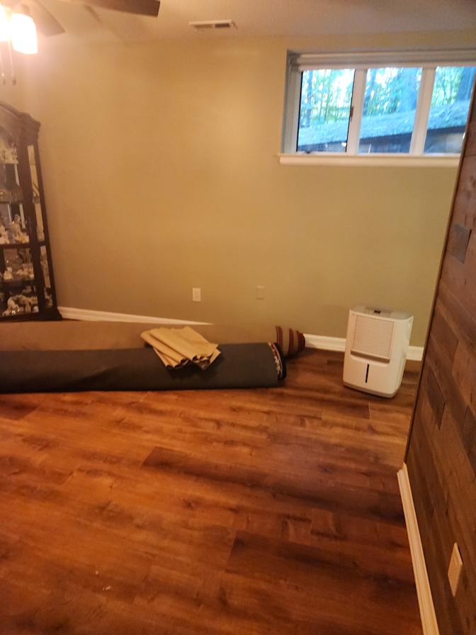 Gus Keach's room