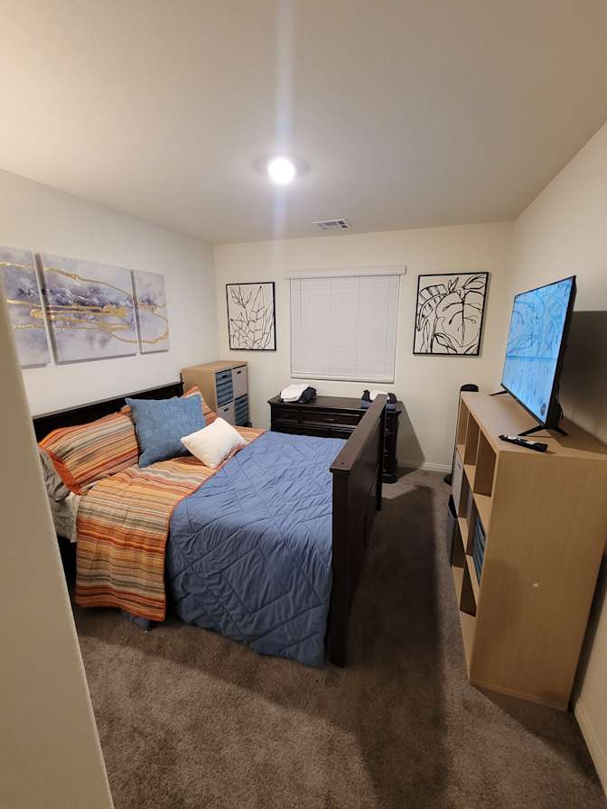 André's room