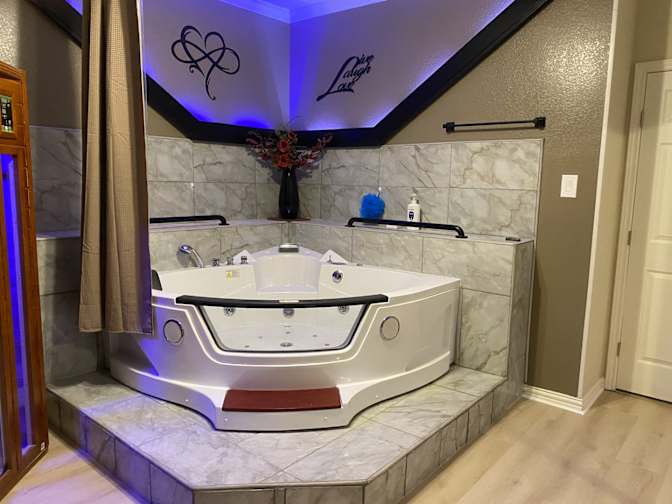 Plano private's room