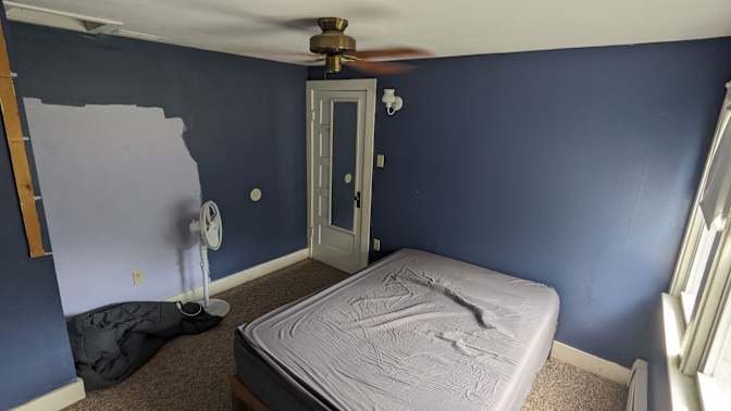 Thomas's room