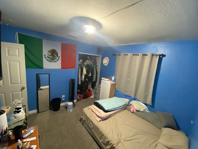 Landon white's room