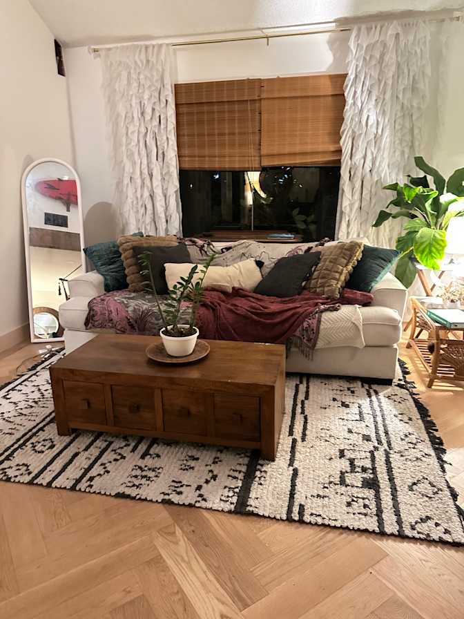 Olive C's room
