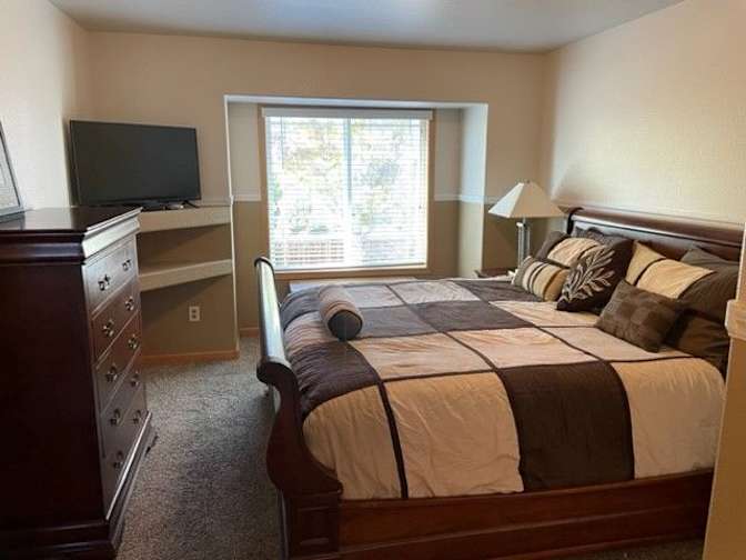 Craig's room