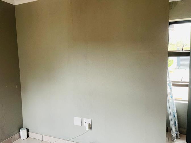 Hlume properties's room